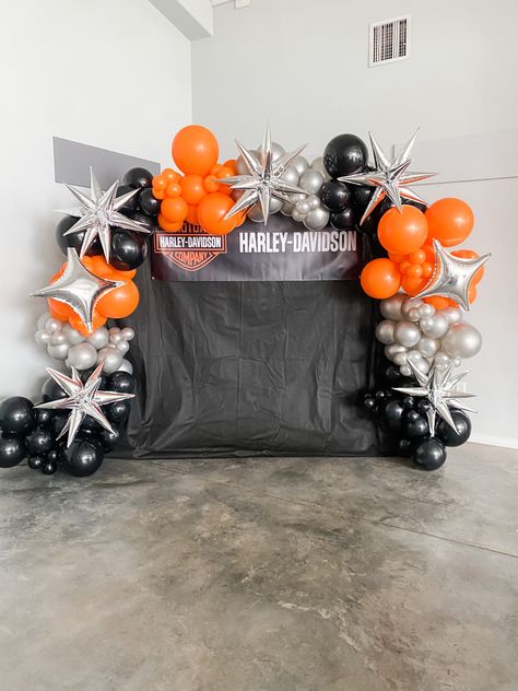 Harley Davidson 1st Birthday Party, Halloween Motorcycle Decorations, Harley Davidson Themed Birthday Party, Orange And Black Balloon Garland, Harley Davidson Party Ideas For Men, Harley Davidson Balloon Decor, Harley Davidson Party, Harley Davidson Party Ideas, Harley Davidson 60th Birthday Party