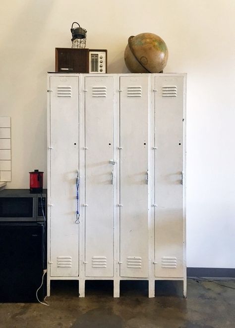 How would you repurpose a set of vintage lockers? It's a cool way to add some unexpected industrial-style storage in your home. Industrial Lockers, Home Gym Storage, Home Gym Basement, Gym Storage, Diy Locker, Office Paint Colors, Vintage Lockers, Mud Room Entry, Small Space Bathroom