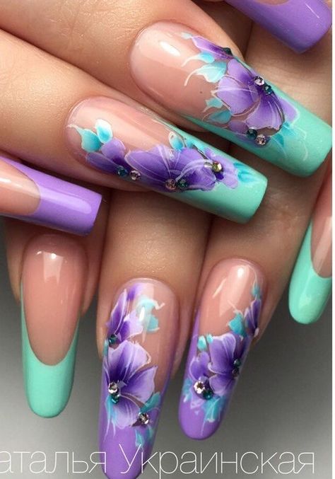 Green And Purple Acrylic Nails, Purple Spring Nail Designs, Nail Art Designs Summer Purple, Purple And Green Nail Art, Purple Spring Nails Acrylic, Purple Nails Designs Spring, Green And Purple Nails Ideas, Nails With Purple Flowers, Green And Purple Nail Designs