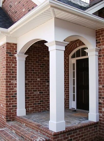 Front Column Design, Arch Front Porch, Column Design Exterior, Front Porch Column Ideas, Porch Column Ideas, Folding Door Design, House Pillar Design, Modern Garage Door, Garage Door Designs