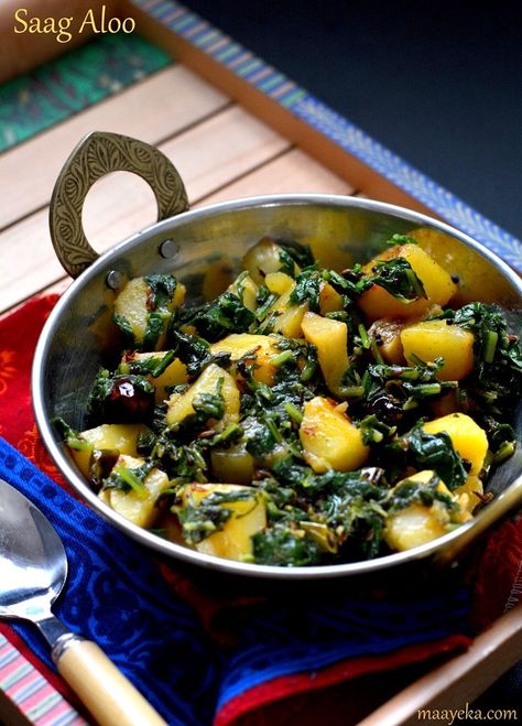 Saag Aloo Simple and Rustic potato and spinach curry Sag Aloo, Saag Aloo, Aloo Recipes, Spinach Curry, Indian Cooking Recipes, Vegetarian Snacks Recipes, India Food, Vegetarian Snacks, Indian Snack Recipes