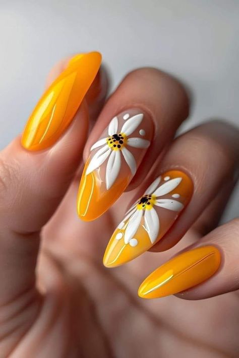 Cheerful Nails, Yellow Nails Design, Fourth Of July Nails, Fun Nail Colors, Bright Summer Nails, Cute Spring Nails, Trendy Nail Art Designs, Cute Summer Nails, Vacation Nails