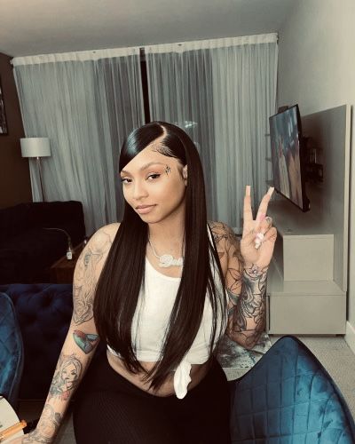 Cuban Baddie, Cuban Doll Aesthetic, Cuban Woman Beautiful, Cuban Link Instagram, Cuban Da Savage, Old Cuban Doll, Cuban Doll, Discord Pfps, Doll Aesthetic