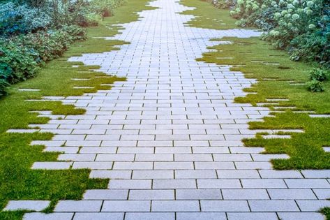 These garden path ideas are awesome! I found some great inspiration for the new gravel walkway with stepping stones I want to install in my front yard. But there's also great ideas for brick, wooden, mulch, grass, stone and flagstone paths and walkways. #fromhousetohome #gardenpaths #pathsandwalkways #walkways #gardeningtips #gardenideas Walkway With Stepping Stones, Garden Path Ideas, Gravel Walkway, Stone Garden Paths, Flagstone Path, Paver Designs, Walkway Landscaping, Walkway Design, Walkways Paths