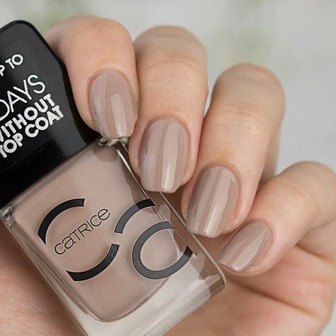 Catrice Coffee to go Catrice Makeup, Joy Nails, Essie Polish, Makeup Nails Art, Nude Nail Polish, Nude Nail Designs, Beige Nails, Coffee To Go, Girls Nails