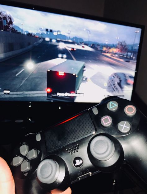 Playing Ps4 Snapchat Story, Couple Motard, Bar Lounge Design, Play Station 3, Computer Photo, Play 4, Jama Masjid, Flipagram Instagram, Emoji For Instagram