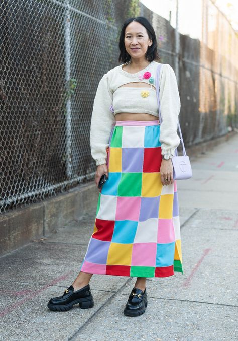 Bright Colored Outfits, Brooklyn Navy Yard, Vintage Loafers, Skirt Aesthetic, Pink Magnolia, Gucci Loafers, Feeling Excited, Fabulous Clothes, Hippie Outfits