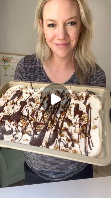 Food Blogger • Kelley Simmons on Instagram: "Comment "Snickers" for the recipe!

This is literally THE BEST high protein healthy dessert!

Frozen Cottage Cheese Bark is a healthy and easy treat made by blending cottage cheese with peanut butter, honey, and vanilla and freezing! This high-protein snack is easy to customize and offers a creamy, crunchy texture that’s perfect for a nutritious dessert!

Follow Chef Savvy for more high protein desserts!" Dessert Recipes With Cottage Cheese, Cottage Cheese Snickers, Cottage Cheese Snickers Ice Cream, Frozen Cottage Cheese Bark Recipe, Cottage Cheese Dessert Healthy, Peanut Butter Cottage Cheese Cookie Dough, High Protein Cottage Cheese Snack, Frozen Cottage Cheese, High Protein Cottage Cheese Ice Cream