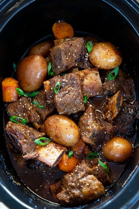 Galbi Jjim Slow Cooker, Mini Slow Cooker Recipes For One, Korean Slow Cooker Recipes, Soy Braised Short Ribs, Korean Beef Short Ribs Recipe, Kalbi Jim, Beef Short Ribs Crock Pot Asian, Crockpot Korean Short Ribs, Korean Short Ribs Slow Cooker