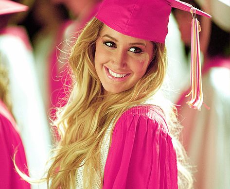 Sharpay in pink graduation outift Sharpay Evans, High School Musical 3, Mode Rose, Disney Channel Stars, Ashley Tisdale, High School Musical, Graduation Cap, Disney Channel, Pink Aesthetic