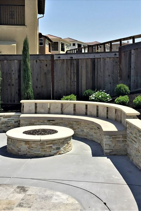 Fire Pit And Seating Area, Built In Fire Pit, Seating Wall, Fire Pit Seating Area, Backyard Buildings, Backyard Seating, Fire Pit Seating, Deck Designs Backyard, Backyard Pavilion