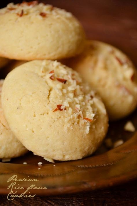 PERSIAN RICE FLOUR COOKIES | NAN BERENJI | Kurryleaves Rice Flour Recipe, Rice Flour Cookies, Eggless Biscuits, Rice Cookies, Rice Flour Recipes, Historic Recipes, Healthy Biscuits, Persian Rice, Cookies Light