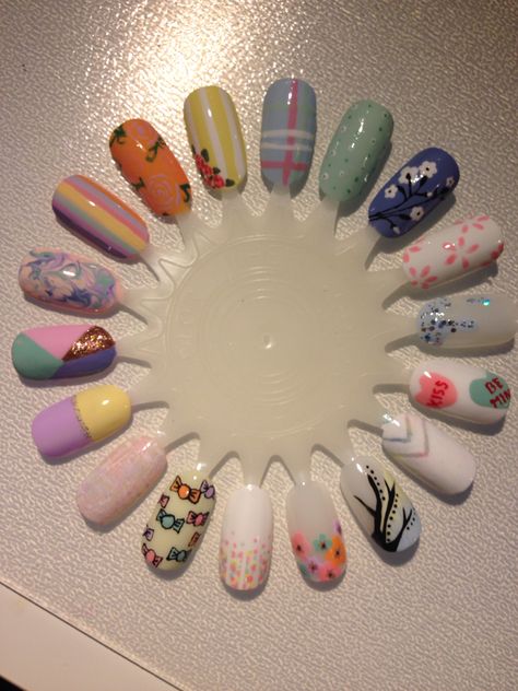 Pastel nailart wheel Ferris Wheel Nails, Nail Wheel Design, Nail Color Wheel, Nail Art Wheel Design, Color Wheel Cosmetology Projects, Floral Design Color Wheel Project, Simple Nail Art Videos, Nail Template, Nail 2022