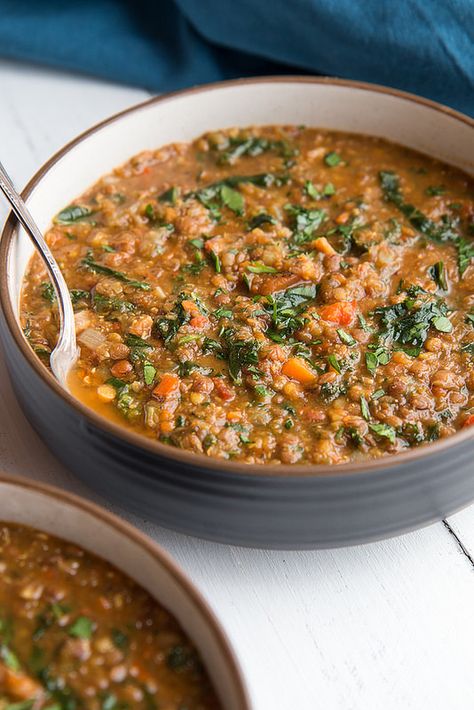 Easy Lentil Soup with Kale and Bacon | Will Cook For Friends Lentil Soup With Kale, Lentil And Bacon Soup, Easy Lentil Soup, Soup With Kale, Bacon Soup, Lentil Soup Recipes, Spinach Soup, Barley Soup, Lentil Soup