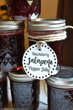 Blackberry Jalapeno Pepper Jelly + Free Printable - Southern Made Simple Datil Pepper Jelly, Habanero Pepper Jelly, Jalapeño Jelly, Jalapeno Pepper Jelly, Pepper Jelly Recipes, Jalapeno Jam, Jalapeno Jelly, Habanero Pepper, Hot Pepper Jelly