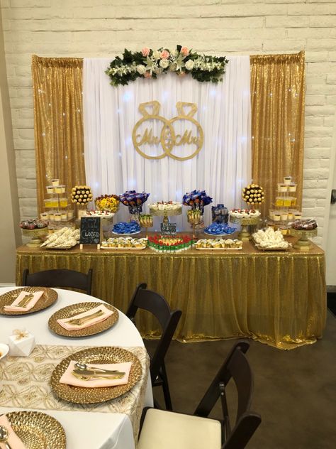 50th Anniversary Backdrop Ideas, 50 Aniversario De Bodas Ideas, Gold Wedding Decorations Receptions, Leaf Decor Wedding, 50th Anniversary Decorations, Quinceanera Centerpieces, 50th Wedding Anniversary Party, Diy Floral Decor, Wedding Motifs