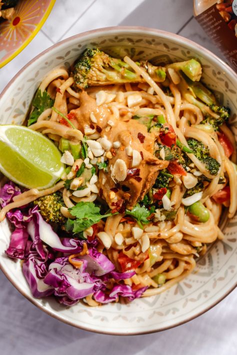 Peanut Chicken Noodle Bowl, Peanut Tofu Noodle Bowl, Gluten Free Peanut Noodles, Tofu Rice Noodle Bowl, Peanut Butter Rice Noodle Recipes, Peanut Rice Noodles, Peanut Noodle Bowl, Noodle Bowl Recipes, Peanut Butter Salad