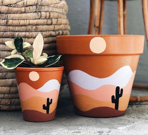 Paint Pen Flower Pots, Painted Terra Cotta Pots Ideas, Creative Plant Pots, Plant Pot Designs, Terracotta Pots Painted, Colorful Vibes, Plant Pot Design, Flower Pot Art, Pot Painting