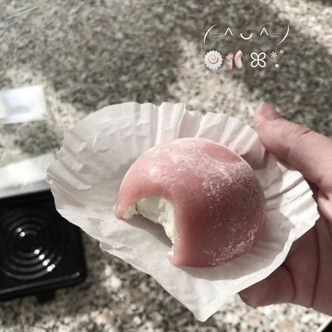 Pembuat Roti, Song Jia, Think Food, Japanese Aesthetic, Pretty Food, Cute Food, Aesthetic Food, Mochi, العناية بالبشرة