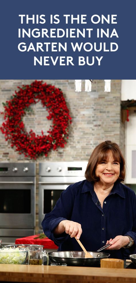 This Is The One Ingredient Ina Garten Would Never Buy |  While Garten cooks decadent dishes from an array of cuisines with all kinds of ingredients, she has become famous for the line “store-bought is fine.” But, does that mean everything? Ina Garten Pasta Recipes, Ina Garten Mac And Cheese, Beattys Chocolate Cake, Greek Orzo Salad, Alla Vodka, Ina Garten Recipes, Chocolate Bourbon, Chocolate Pecan Pie, Orzo Salad