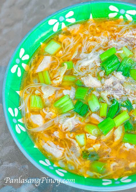 Are you looking for a delicious Filipino Soup that you can quickly prepare? This Chicken and Miswa Soup Recipe is a good idea. I like Chicken and Miswa Soup because this is something that even a beginner can prepare and it is also budget friendly. Chicken Mami Recipe, Misua Recipe, Filipino Soup Recipes, Filipino Soup, Panlasang Pinoy Recipe, Asian Soup, Savory Soups, Noodle Soup Recipes, Island Food