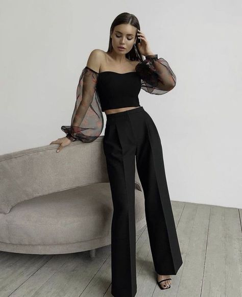 Prom Dress Pants, Two Piece Prom Outfit Pants, Prom Trousers Outfit, Prom Trousers Women, Prom Outfit Pants Women, Prom Outfits For Girls Pants Formal, Dinner And Dance Outfit, Prom Dresses For Tomboys, Banquet Outfit Ideas Classy