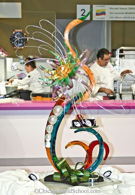 Sugar Showpiece - Coupe du Monde de la Patisserie 2011 - The Chicago School of Mold Making Pulled Sugar Art, Sugar Showpiece, Blown Sugar, Sugar Sculpture, Jello Art, Chocolate Showpiece, Chocolate Sculpture, Kai Arts, Chocolate Sculptures