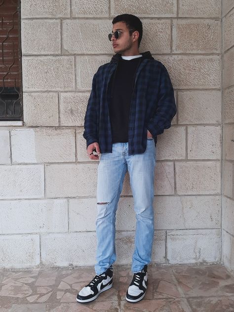 Blue flannel shirt | over jacket flannel | air jordan 1 | black | Sweater And Flannel Outfits, Flannel Winter Outfits, Blue Flannel Outfits Men, Blue Flannel Outfits, Flannel Jacket Outfit, Black Flannel Outfit, Blue Flannel Outfit, Airforce 1 Outfit, Air Jordan 1 Black