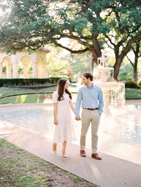 Fiance Photoshoot, Places To Propose, Best Places To Propose, Dallas Engagement Photos, Engagement Picture Outfits, Lake Engagement, Spring Engagement Photos, Photography Editorial, Engagement Inspo