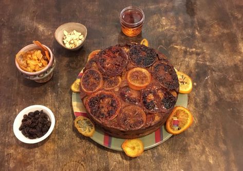 The Chef Recreating 18th-Century Recipes From a Thrift-Shop Find | Atlas Obscura 1700's Plumb Cake English Cake Recipe, Victorian Recipes, Colonial Recipe, Drop Biscuits Recipe, Century Egg, Brighton England, Drop Biscuits, Traditional Cakes, Shopping Trolley