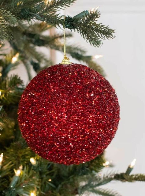 Glam Christmas Decor, Silver Pumpkins, Glitter Ball, Glam Christmas, Red Green Christmas, Glitter Ornaments, Diy Decor Crafts, Christmas Store, Christmas Ornament Sets