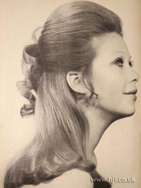 1970 Hairstyles, 1970 Hair, 1960's Hairstyles, 1970s Hairstyles, Nurse Hairstyles, 1960s Hair, 1950s Hairstyles, 70s Hair, Bouffant Hair