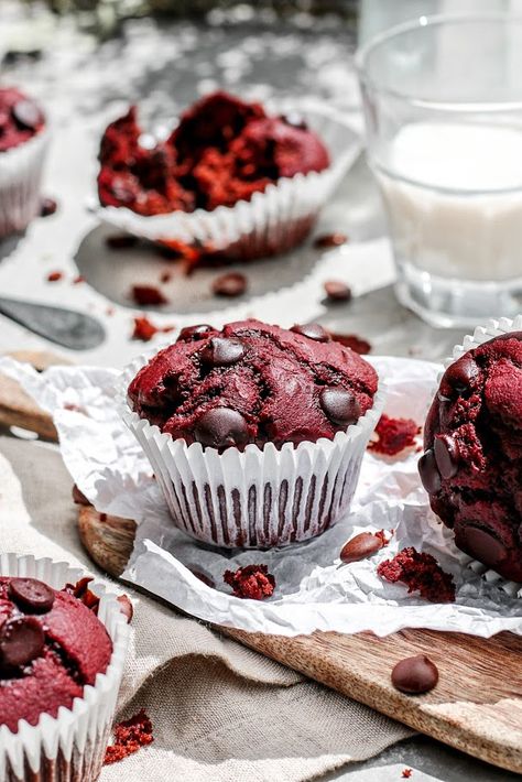 Beetroot Muffins, Beet Muffins, Beetroot Recipe, Kid Muffins, Red Velvet Muffins, Beetroot Cake, Beetroot Recipes, Healthy Cupcakes, Inflammatory Recipes