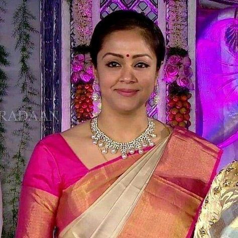 Jyothika In Saree, Jothika In Saree, Function Dresses, Bridal Sarees South Indian, Traditional Blouse Designs, Wedding Blouse, Fashion Gallery, Bridal Saree, Woman Face