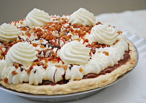 Add this yummy Caramel Silk Supreme pie from Bakers Square topped with whipped cream, chocolate sauce, caramel and pecans. to your pie dessert bar! Bakers Square Caramel Pecan Silk Supreme, Caramel Pecan Silk Supreme Pie Recipe, Bakers Square, Creative Pies, Whipped Cream Chocolate, Hosting Thanksgiving Dinner, Marble Cake Recipes, Copy Cats, Tarts Crust