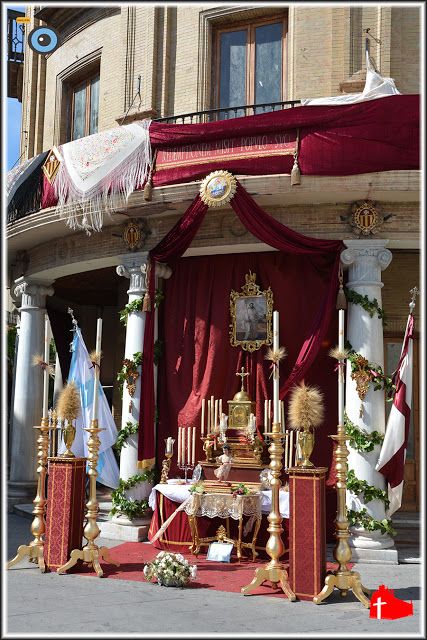 MI PASION POR JEREZ: Altares del Corpus Christi de Jerez 2018 Eucharistic Procession, Corpus Cristi, Church Decor, Diy And Crafts, Table Decorations, Pattern