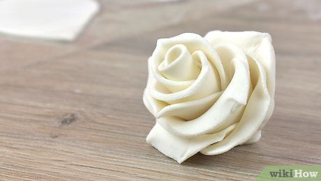 Making Fondant, Fondant Rose, How To Simplify, Sugar Rose, Recipe Community, 18th Birthday Party, Cake Icing, Salmon Recipes, The Process