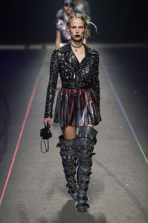 Philipp Plein Spring 2020 Menswear Fashion Show - Vogue Menswear 2020, Mary Dress, Gala Themes, Urban Fashion Trends, Menswear Fashion Show, Style Punk, 2020 Fashion, Menswear Fashion, Menswear Collection