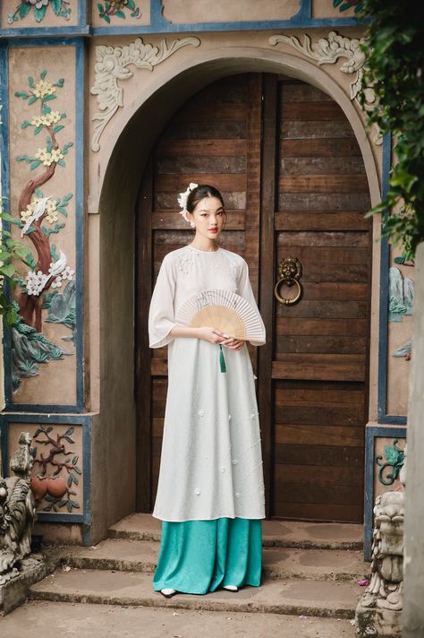 Ao Dai Vietnam, Qipao Dress, Vietnam, Classic Style, Lookbook, Ootd, Photographer