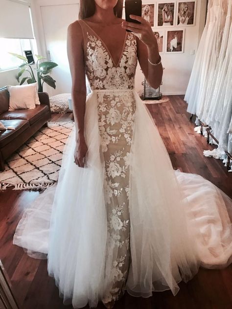 Wedding Dresses With Lace, Removable Skirt, Tulle Wedding Dresses, Dresses With Lace, Detachable Skirt, V Neck Wedding Dress, Tulle Wedding, Long Wedding Dresses, Perfect Wedding Dress