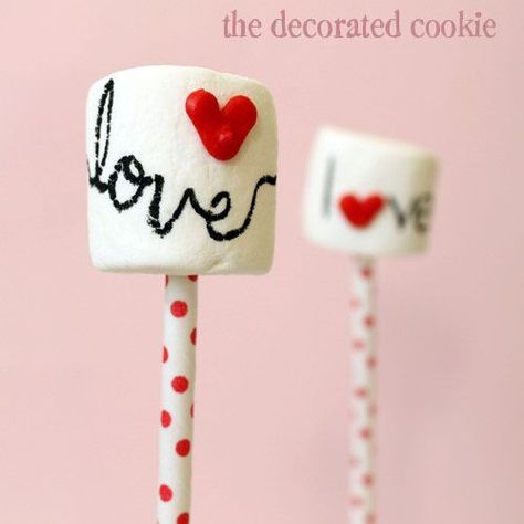 DIY Heart Sprinkles and Love Marshmallow Pops Keto Valentines, Valentine Goodies, Mocha Cheesecake, Valentines Treats, Valentines Recipes Desserts, Brownies Cookies, Handmade Gifts For Boyfriend, Homemade Goodies, Cream Cupcakes