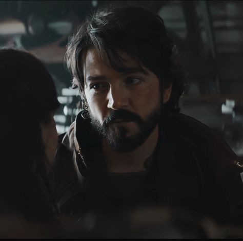 Cassian Andor Rogue One, Cassian Andor Icons, Cassian Andor, Diego Luna, Scruffy Men, Star Wars Movie, Movie Stills, Star Wars Rebels, Fictional Crushes