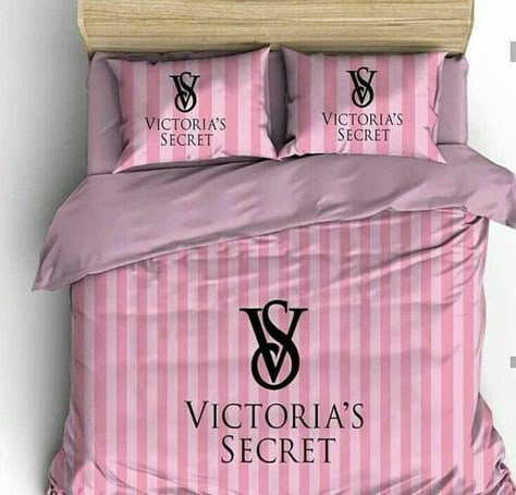 Victoria Secret Bedroom, Victoria Secret Bedding, Gucci Bedding, Retro Room Ideas, Bedroom Bedding Sets, Luxury Kids Bedroom, Beautiful Bedding Sets, Designer Bed Sheets, Designer Bed