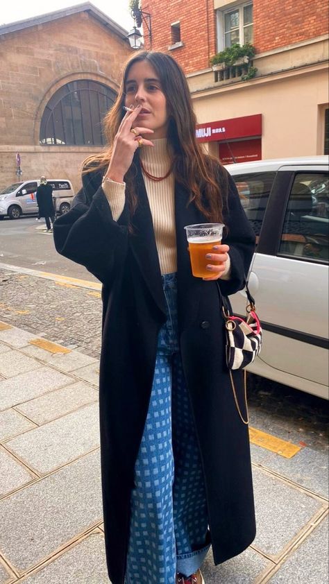 Blazer No Shirt Underneath, Blazer No Shirt, Boston Fall Outfits, Boston Fall, Camila Morrone, London Look, Looks Style, Winter Outfit, Outfits Casuales