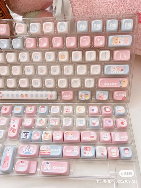 Mushroom Keyboard, Fancy Keyboard, Kawaii Room Ideas, Art Essentials, Retro Gadgets, Eye Makeup Pictures, Cute Bedroom Ideas, Gaming Room Setup, Cute Polymer Clay