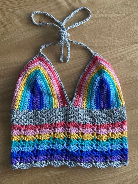 love it it's a back out though didn't expect that Pride Crochet, Start Crocheting, Crochet Festival, Crochet Bralette, Womens Halter Tops, Festival Accessories, Holiday Tops, Halter Neck Top, Rainbow Pride