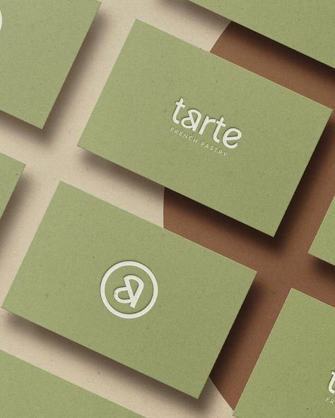 Tarte pâtisserie - Studio Fringale logobrand Identity Sketch, Body Branding, Bakery Logo Inspiration, Bakery Branding Design, Plant Minimalist, Pastry Logo, French Pastries Shop, Identity Illustration, Shop Business Card