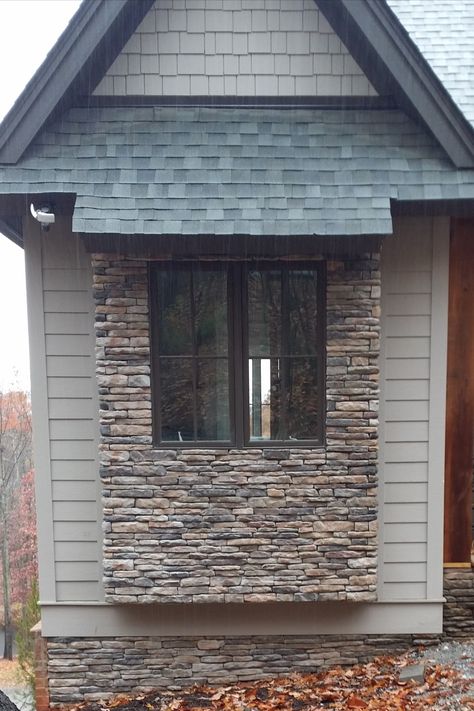 Exterior House Brick, House Brick, Stone Veneer Siding, Manufactured Stone Veneer, Stone Accent Walls, Brick Veneer, Bear Mountain, Stone Siding, Exterior Paint Colors For House