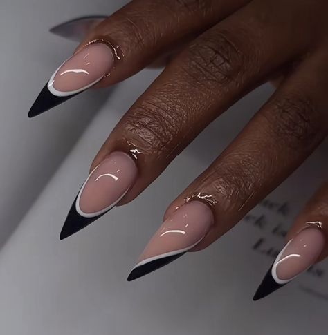 White French Design Nails Almond, Black French Tip Inspo Nails, White Almond French Tip Nails Design, French Gel X Nails Almond, French Tips Black And White, French Tips For Wedding, Black With White French Tip Nails, All Black Almond Nails, Almond Nails White And Black