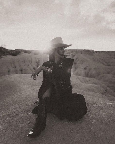 All Posts • Instagram Western Grunge Photoshoot, Gothic Western Aesthetic, Layne Malone, Cactus Photoshoot, Cowgirl Shoot, Western Photoshoot Ideas, Moody Photoshoot, Western Shoot, Desert Cowgirl